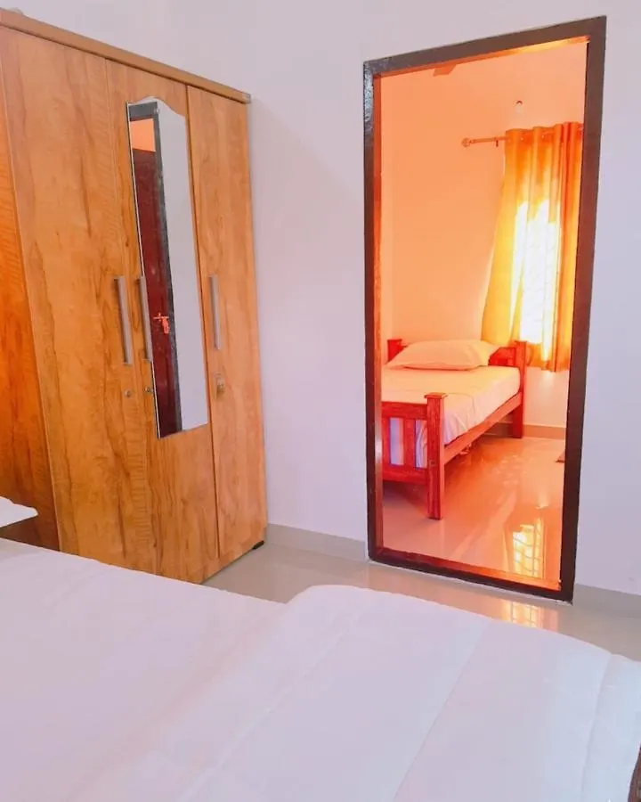 Alloggio per agriturismo Safa Gardens Villa Udumbanshola India